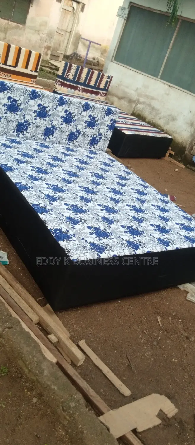 Queen Size Inbuilt Bed