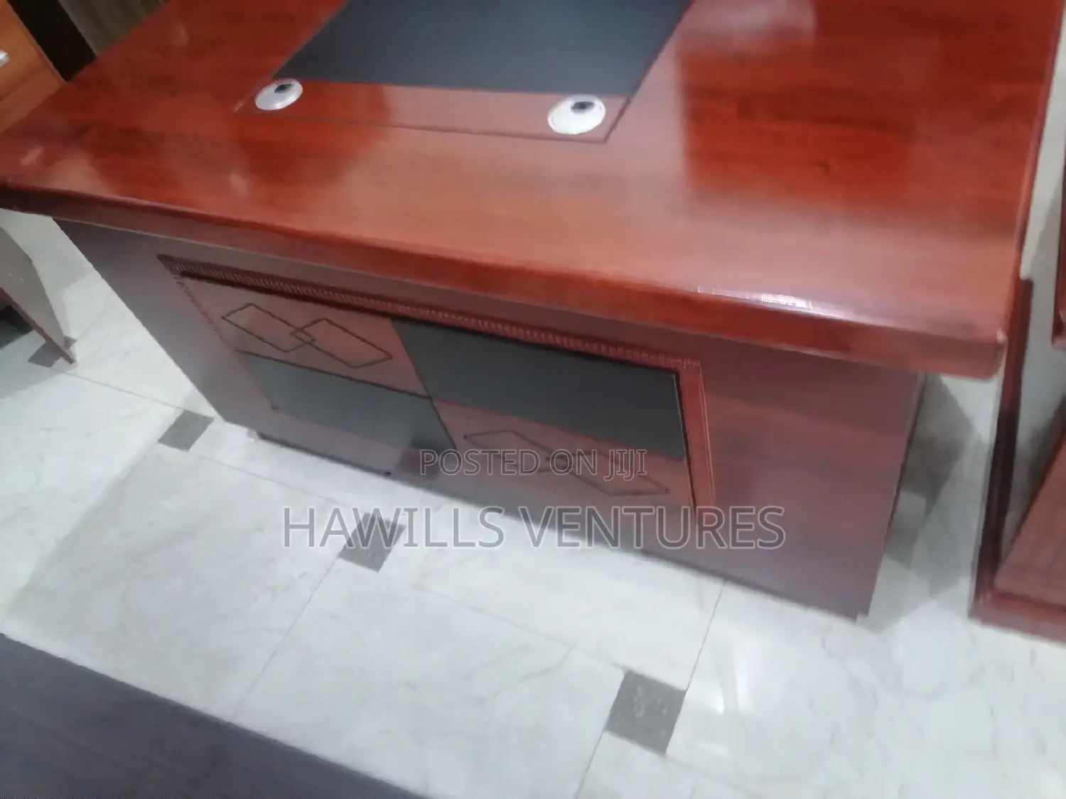 Executive Mine Table