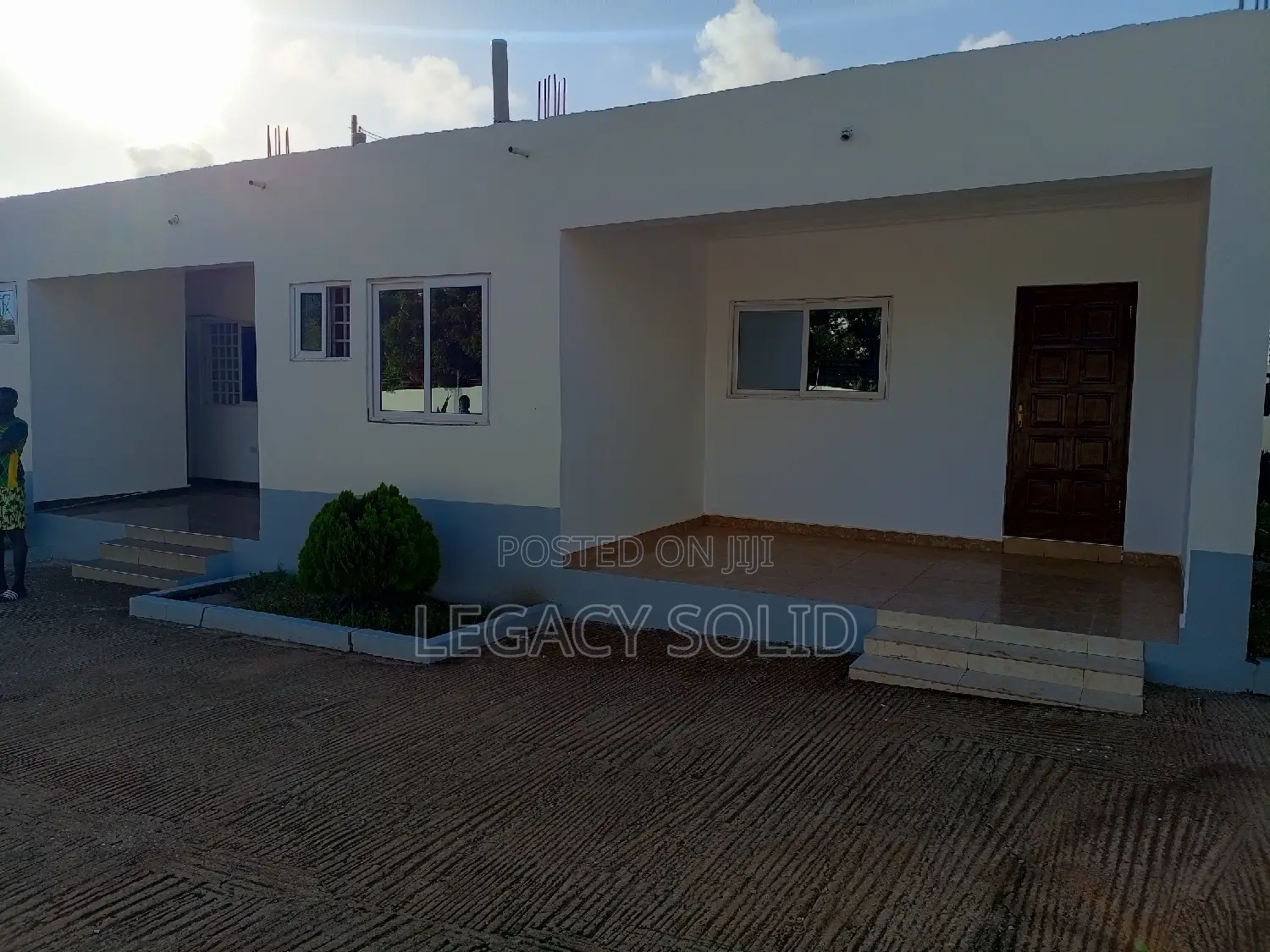 2bdrm Apartment in Legacy Solid Real, Teshie for rent