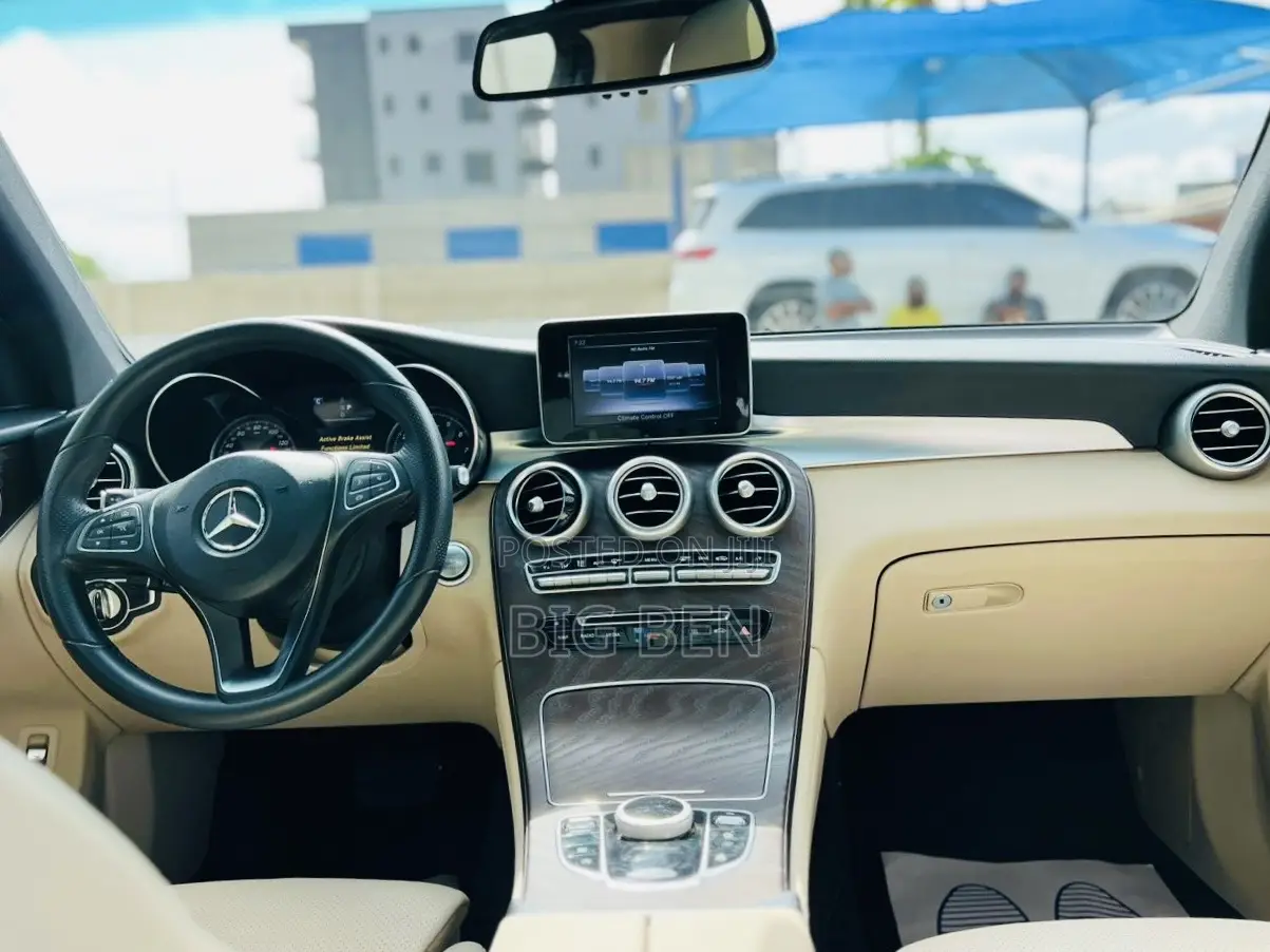 Mercedes-Benz GLC-Class 2018 White