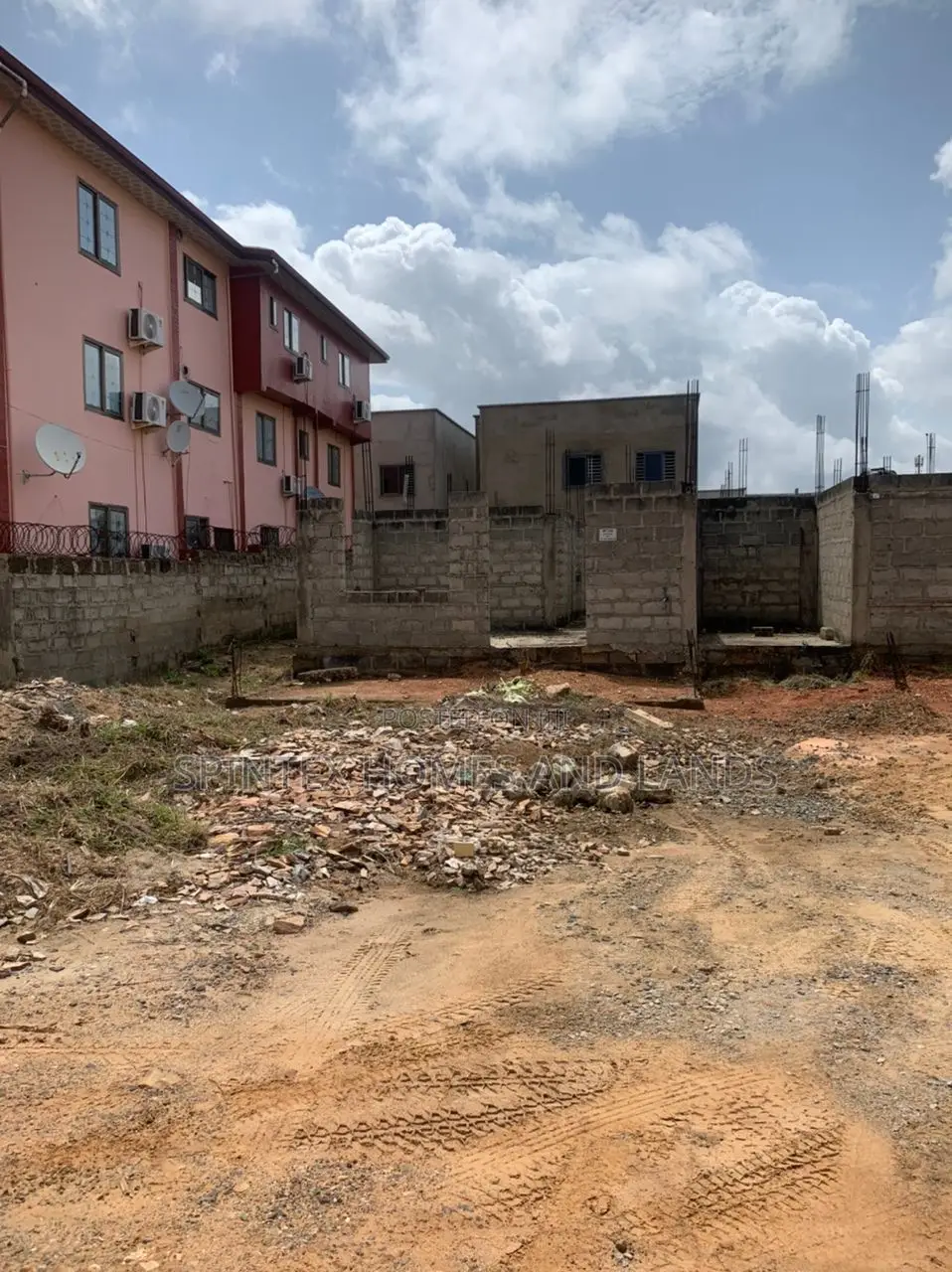 One Plot for Sale , Size 80/100
