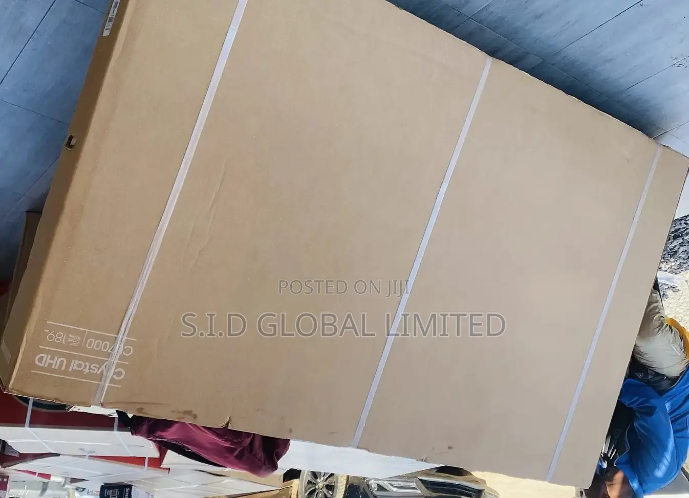 Carefully Crafted 75" Crystal UHD CU7000 Smart TV