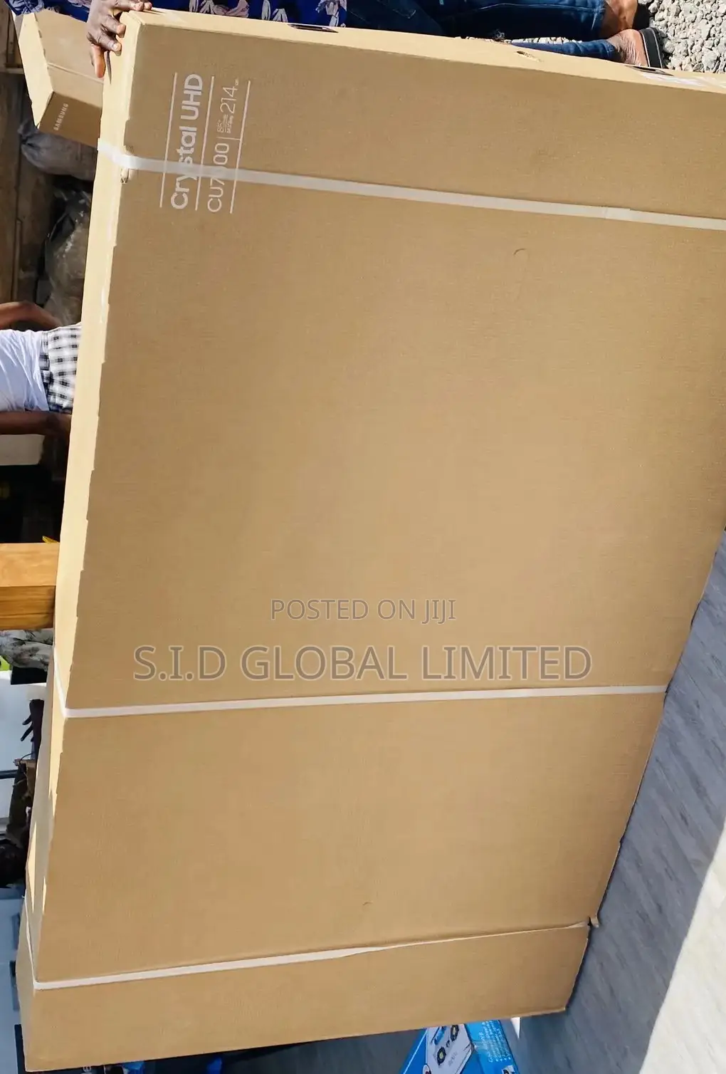 Sleek and Slim Design 85" Crystal UHD CU7000 Smart TV
