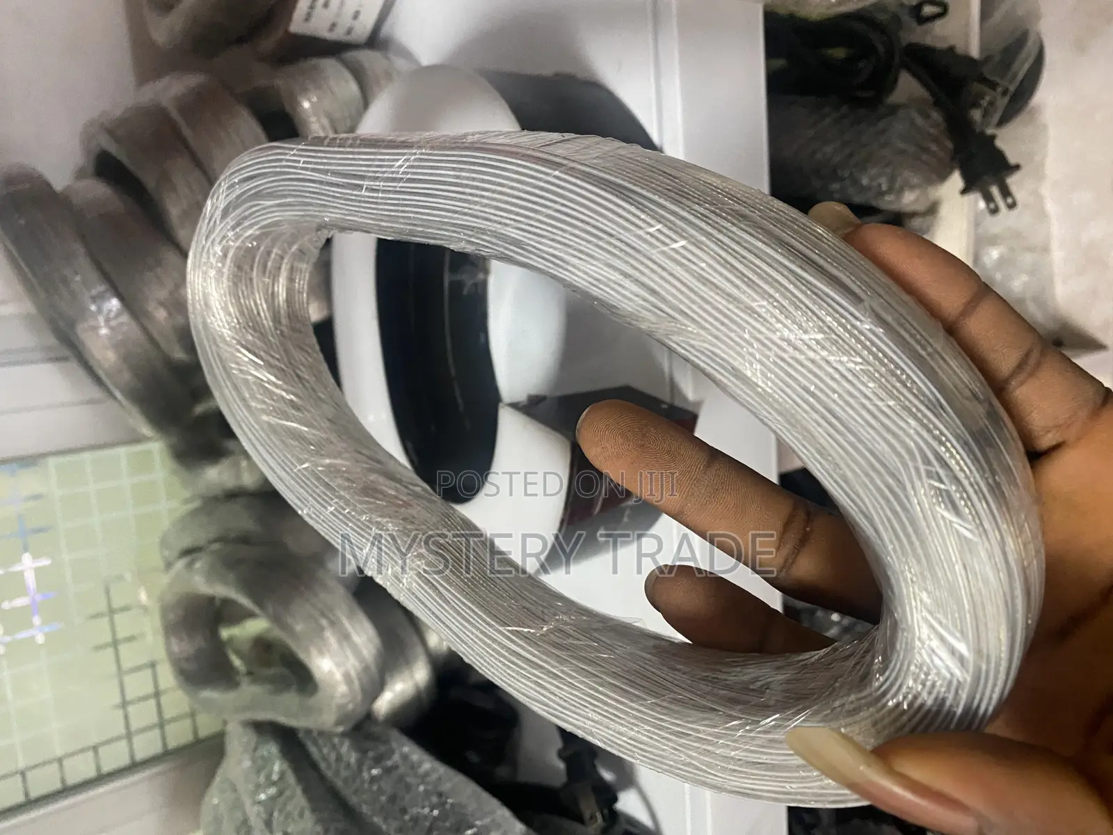 Transparent Cable for 3d Signage Connection