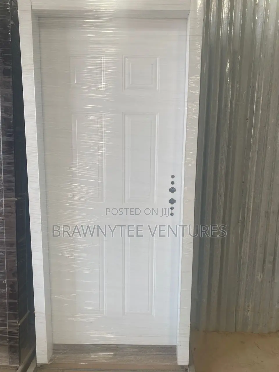 Brawny White Complete Room Door