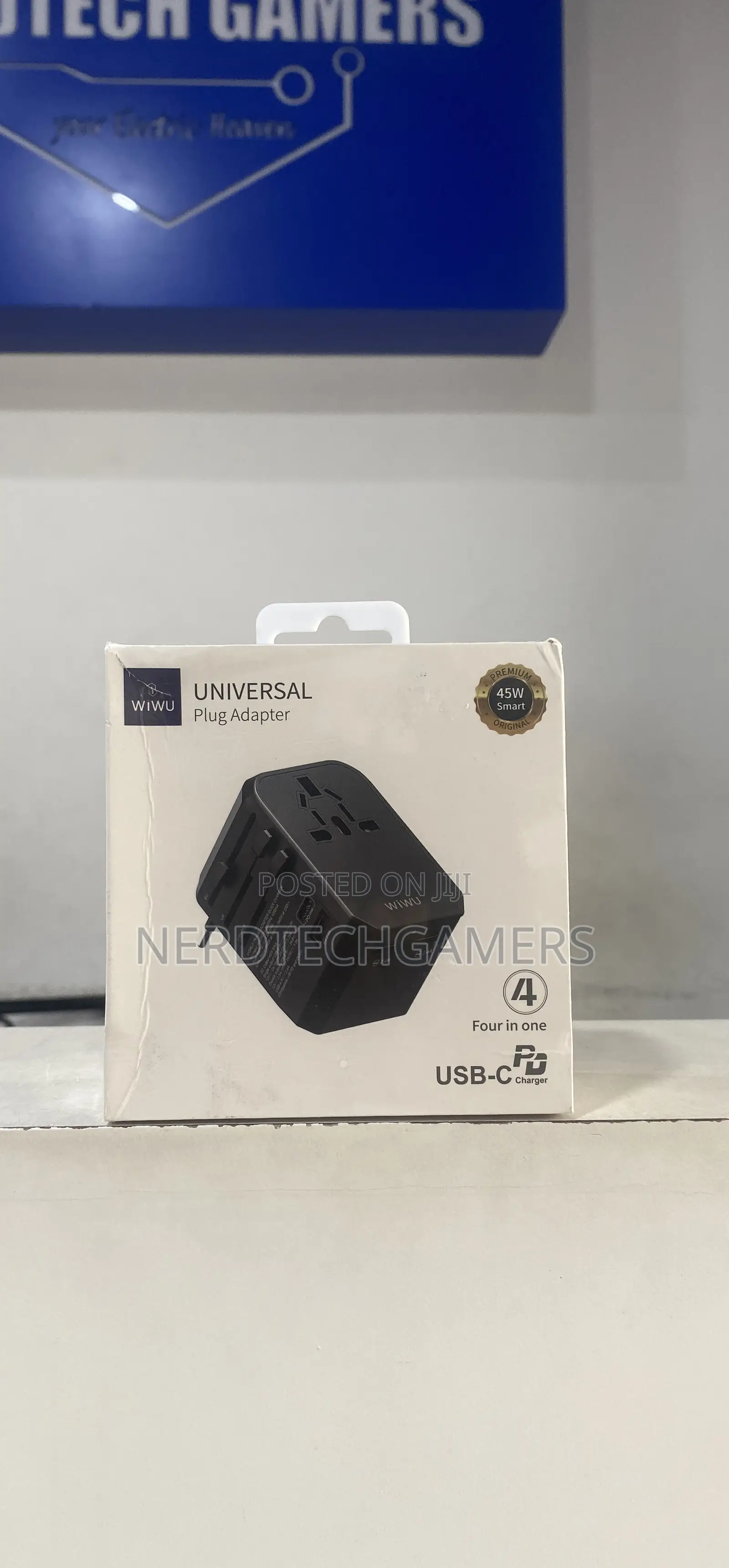 Universal Plug Adapter - Black