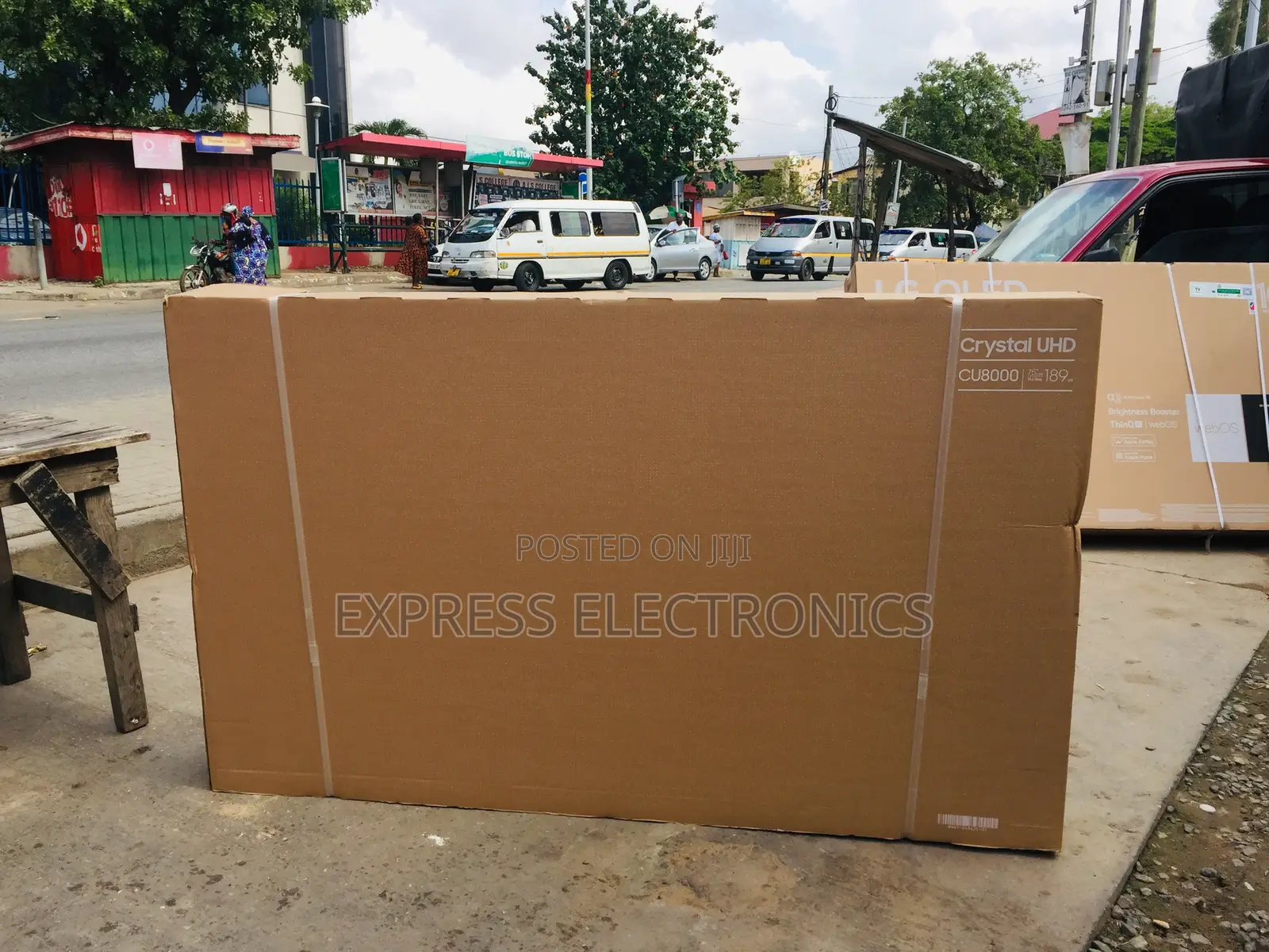 Series 8 Samsung 75”UHD Smart