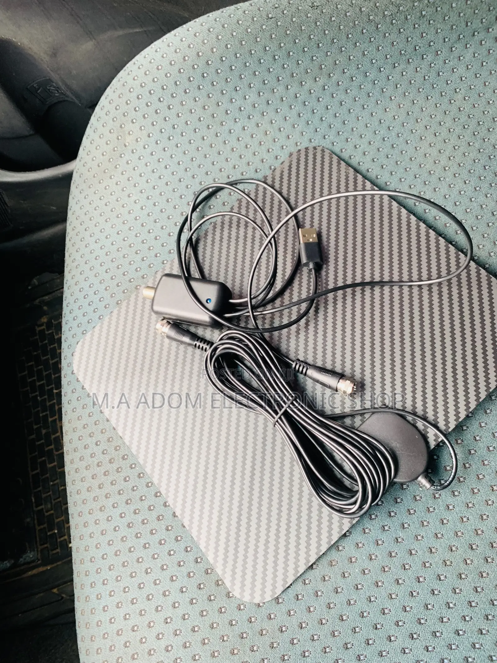 Digital Indoor Flat Black Colour Antenna