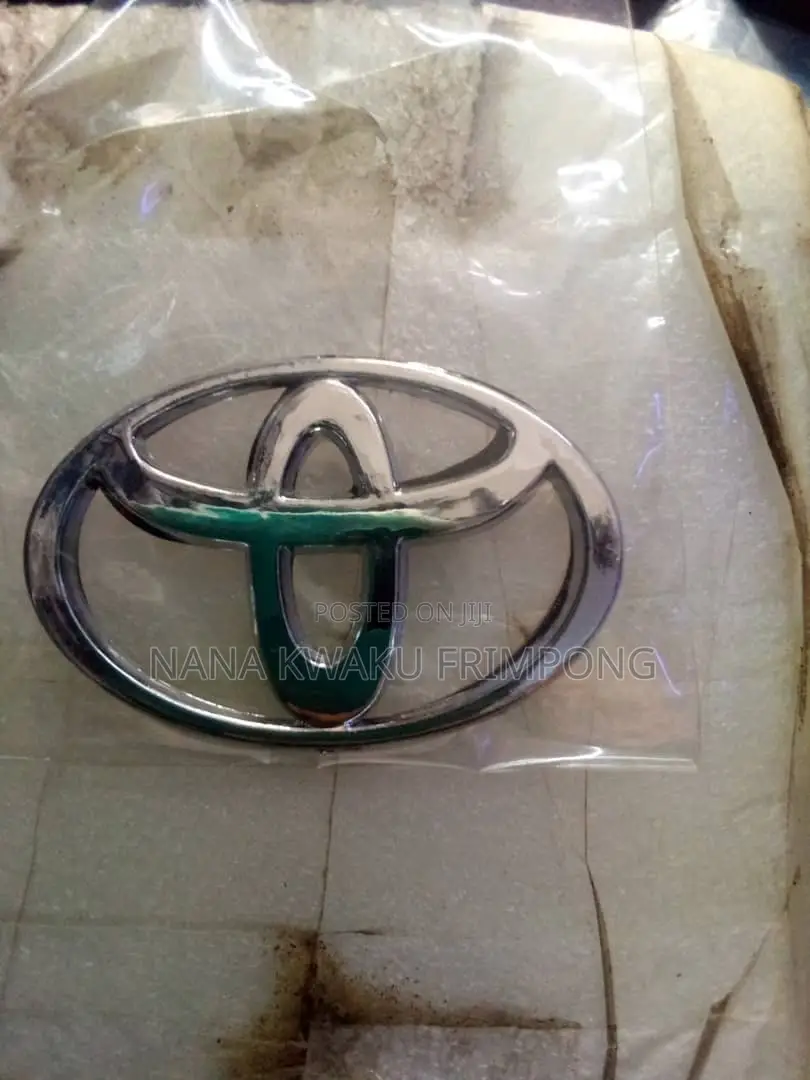 Toyota Steering Wheel Crown Available for Camry N Toyota