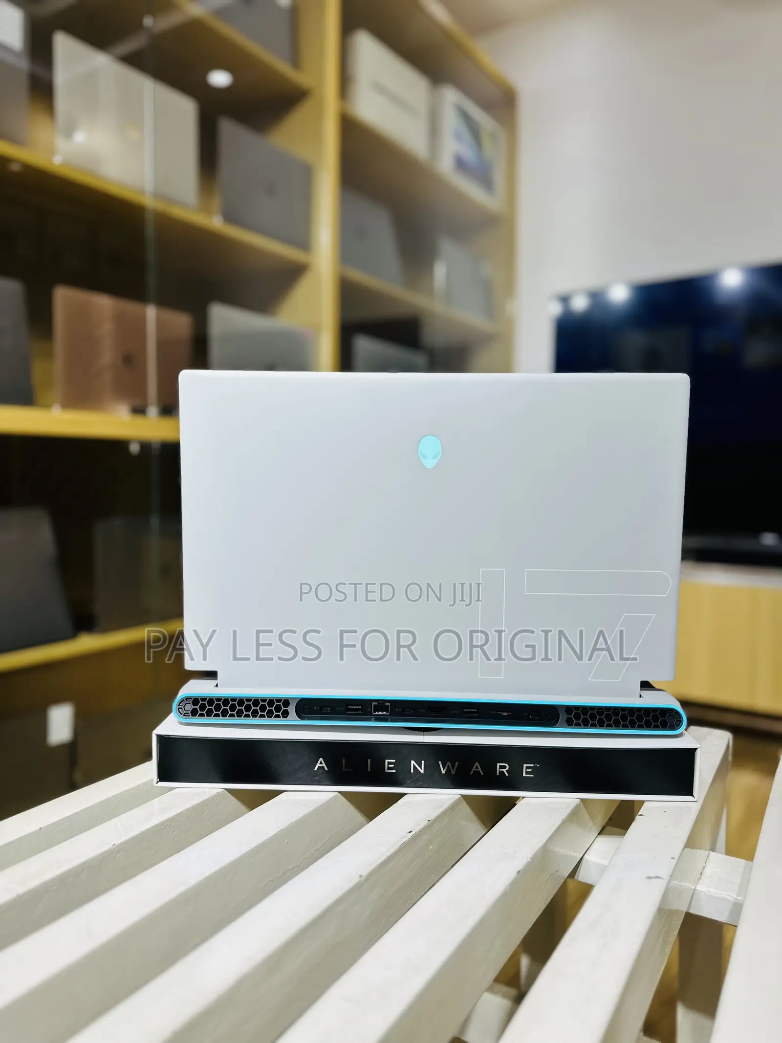 New Laptop Dell Alienware 17 16GB Intel Core I9 SSD 1T