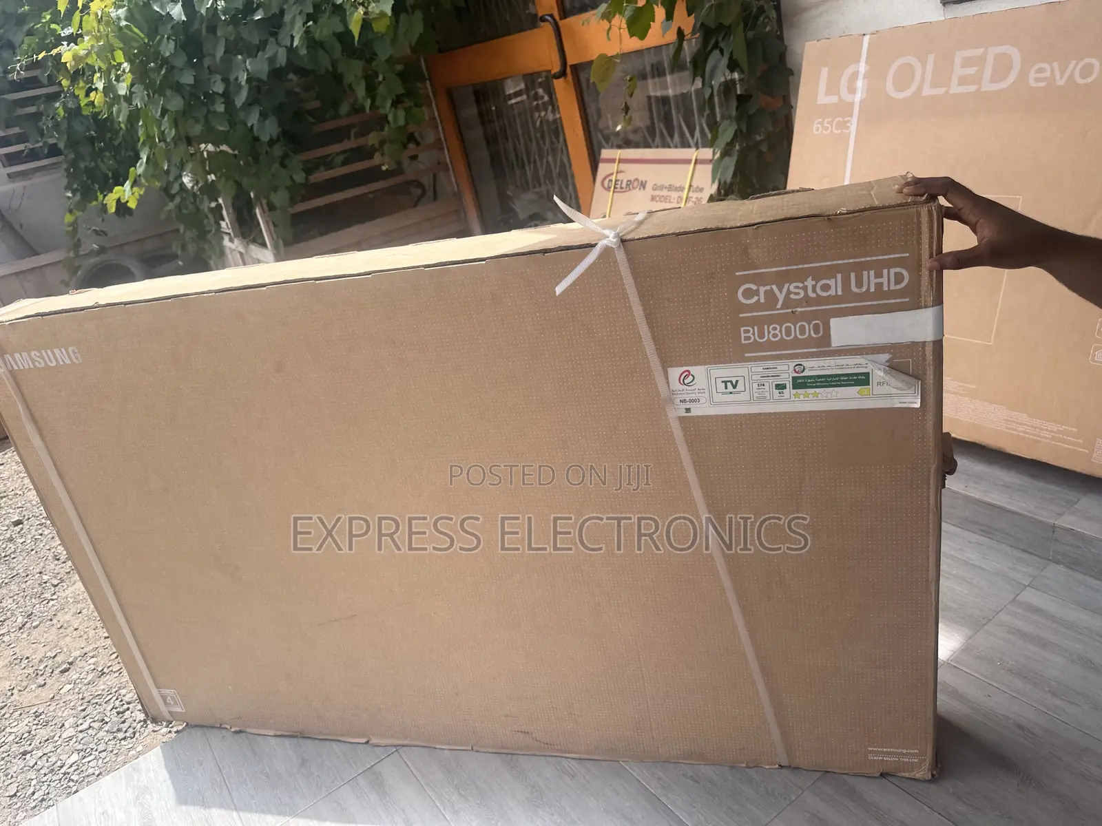 Spectacular Design 65”Cu8000 UHD Smart Samsung