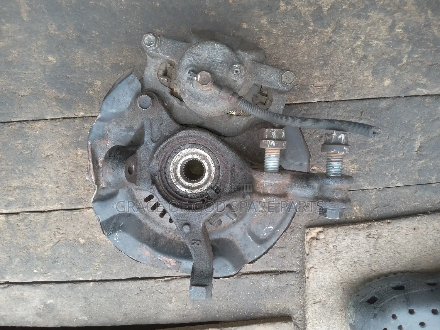 Toyota Yaris Complete Hub Original