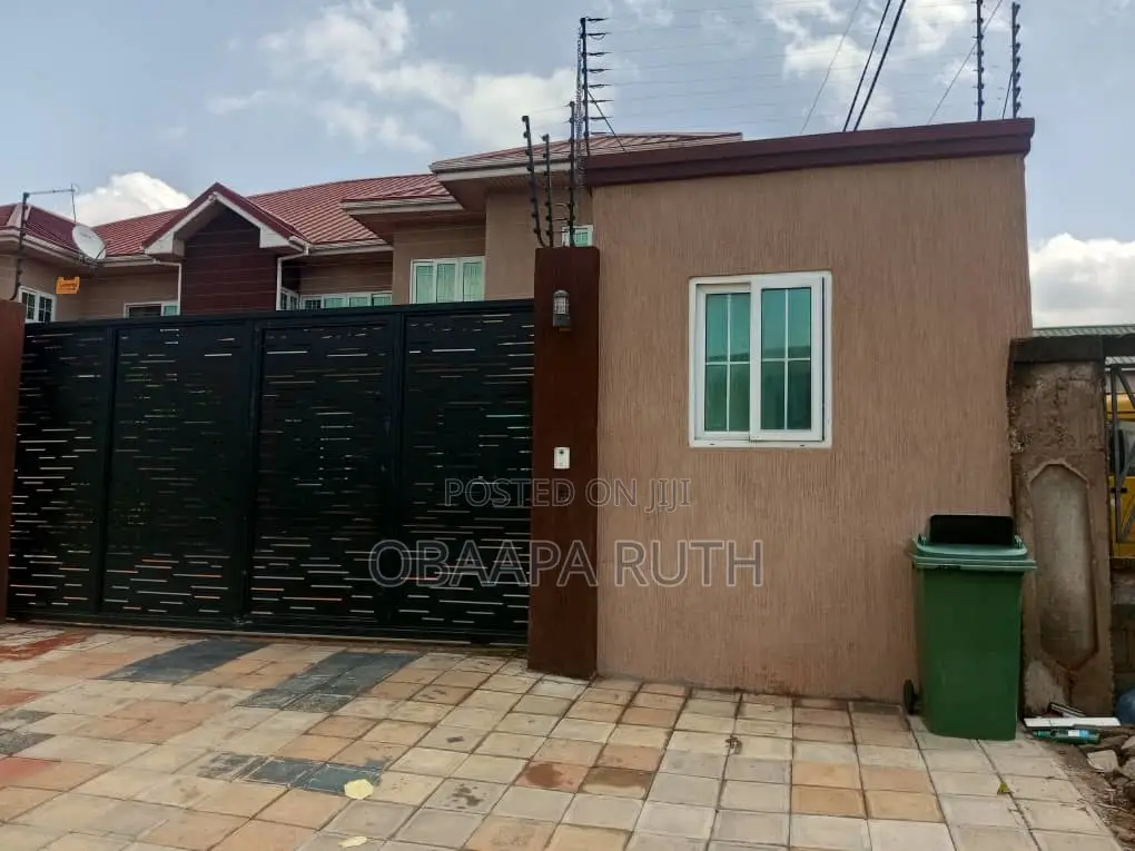 4bdrm House in Lakeside Community for rent