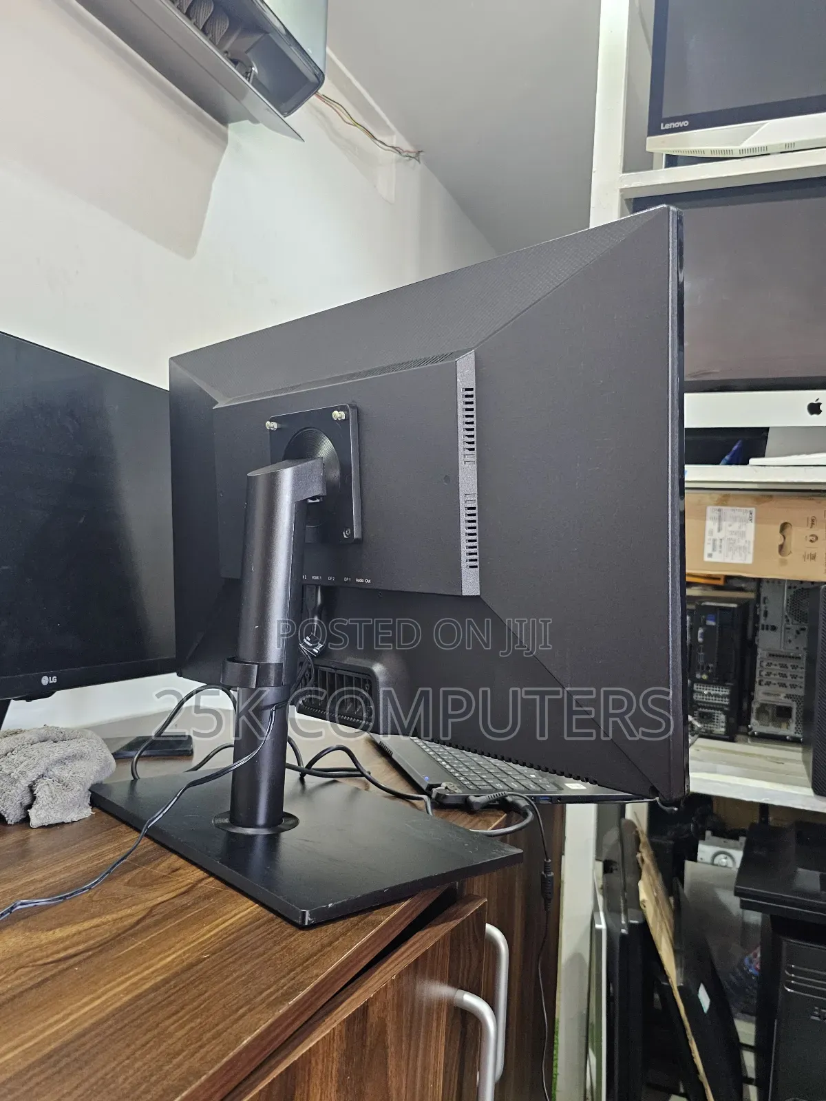 28inch Electriq Monitor
