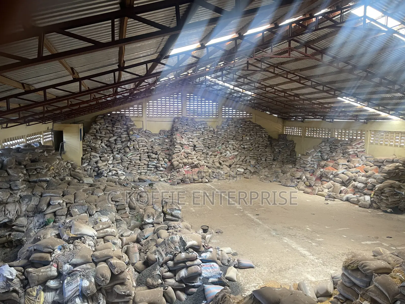 1200sqm Warehouse at Mile 7 for Rent