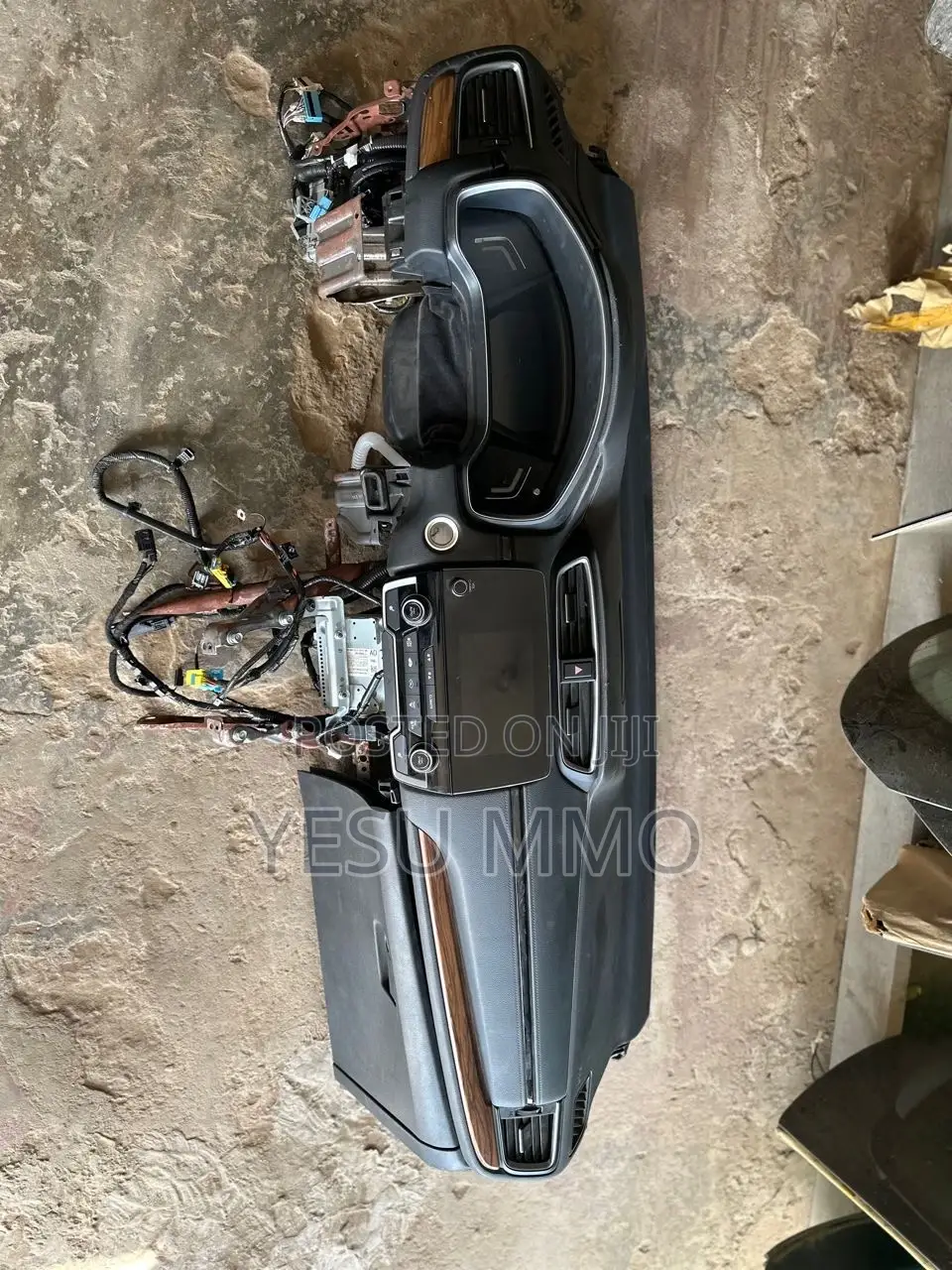 C-Rv 2019 Dashboard