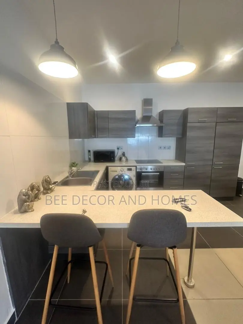 Furnished 3bdrm House in Bee Decor & Homes, Cantonments for rent