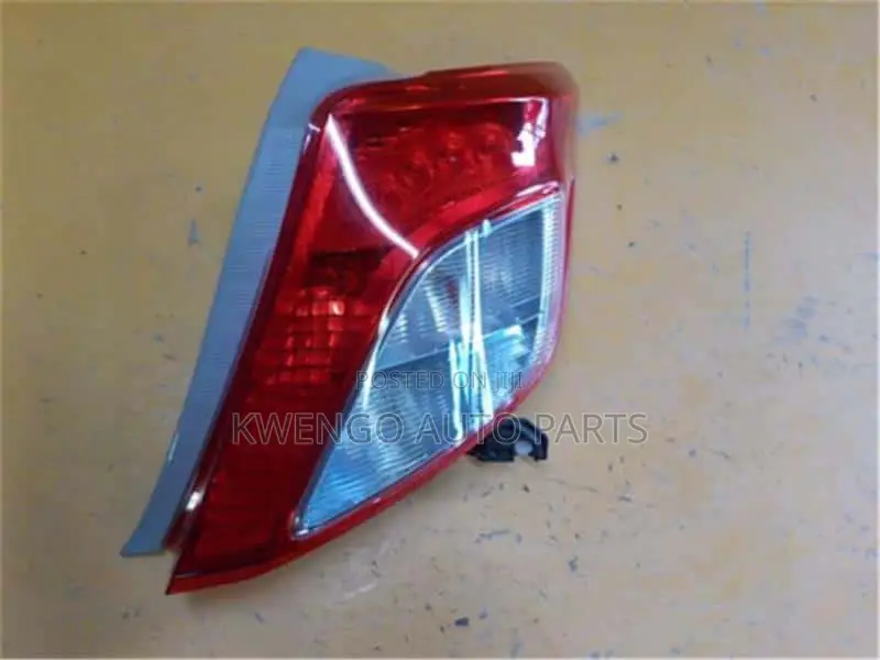 Vitz Taillight 2012 Led Pair