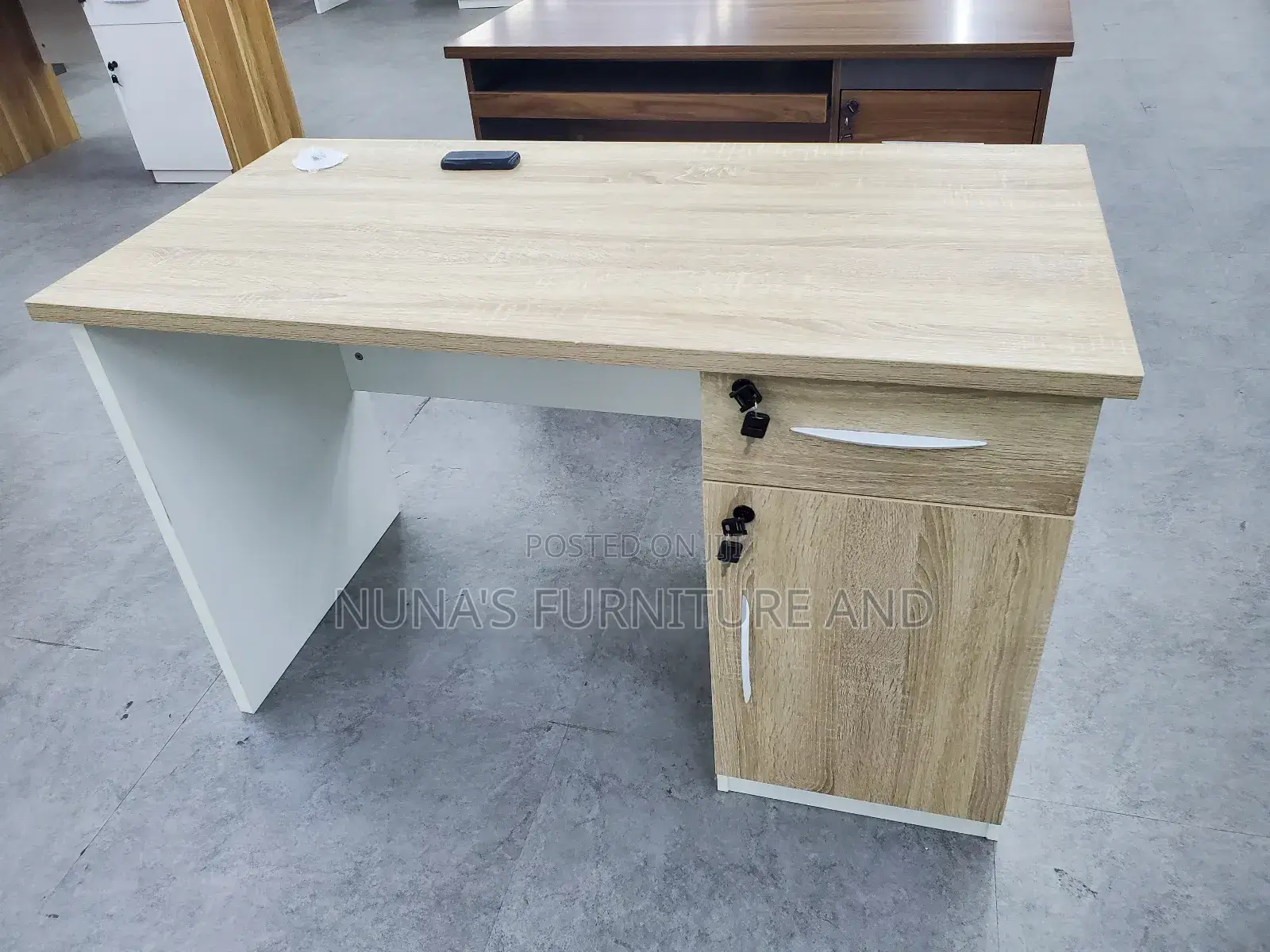 Office Table/ Desks