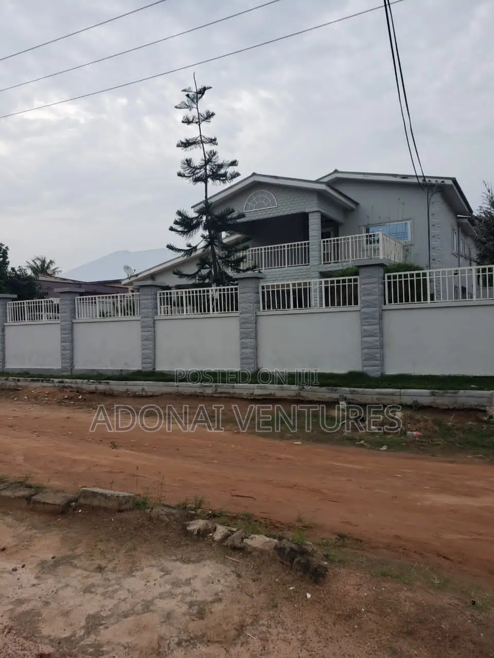 5bdrm House in Tech Oduom, Kumasi Metropolitan for sale