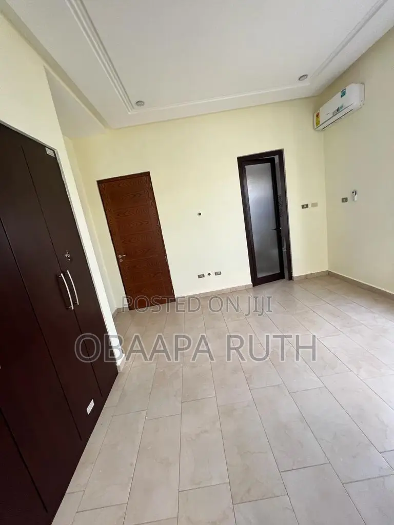 4bdrm House in School Junction for rent