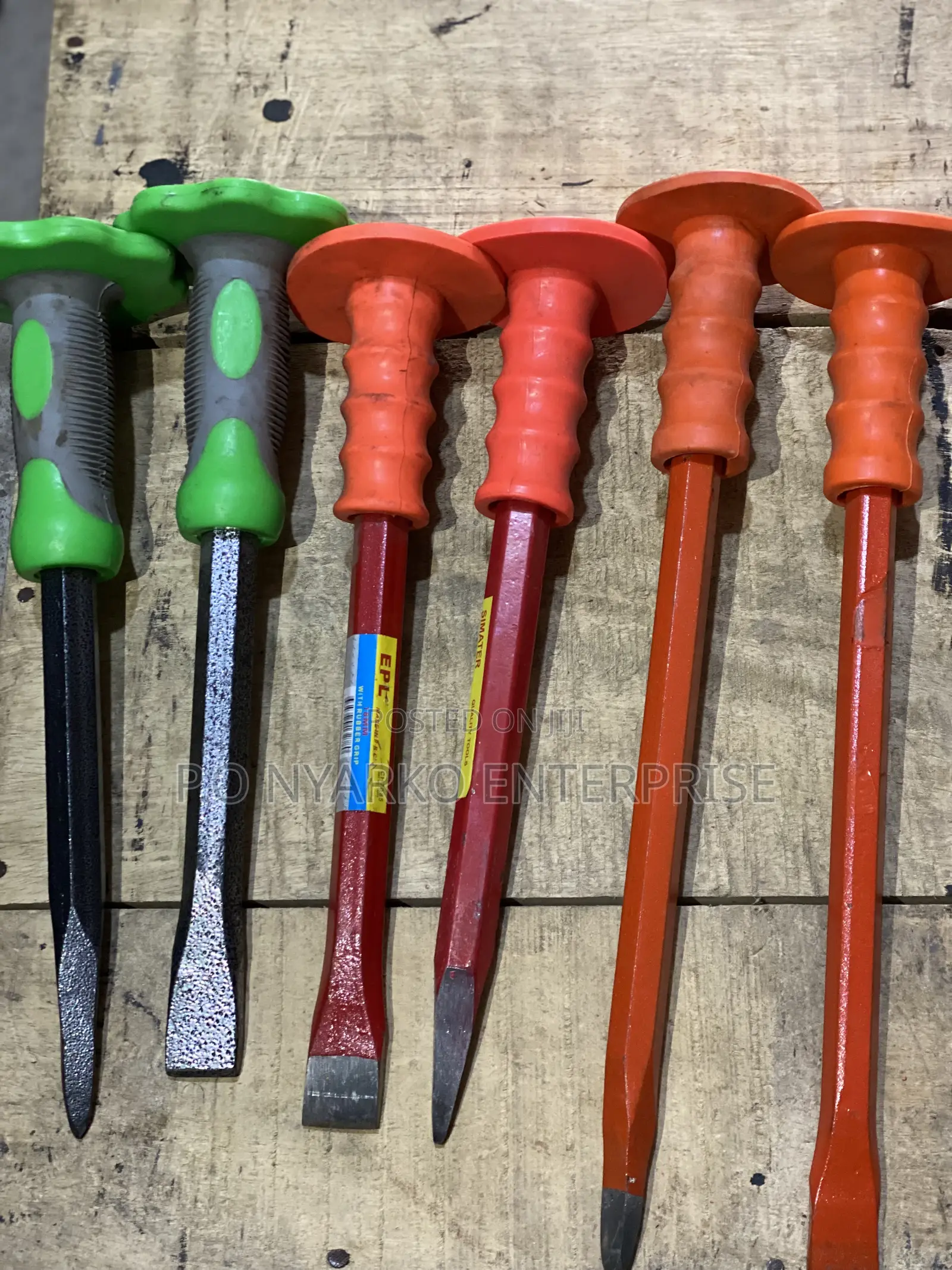 Foreign Chisel