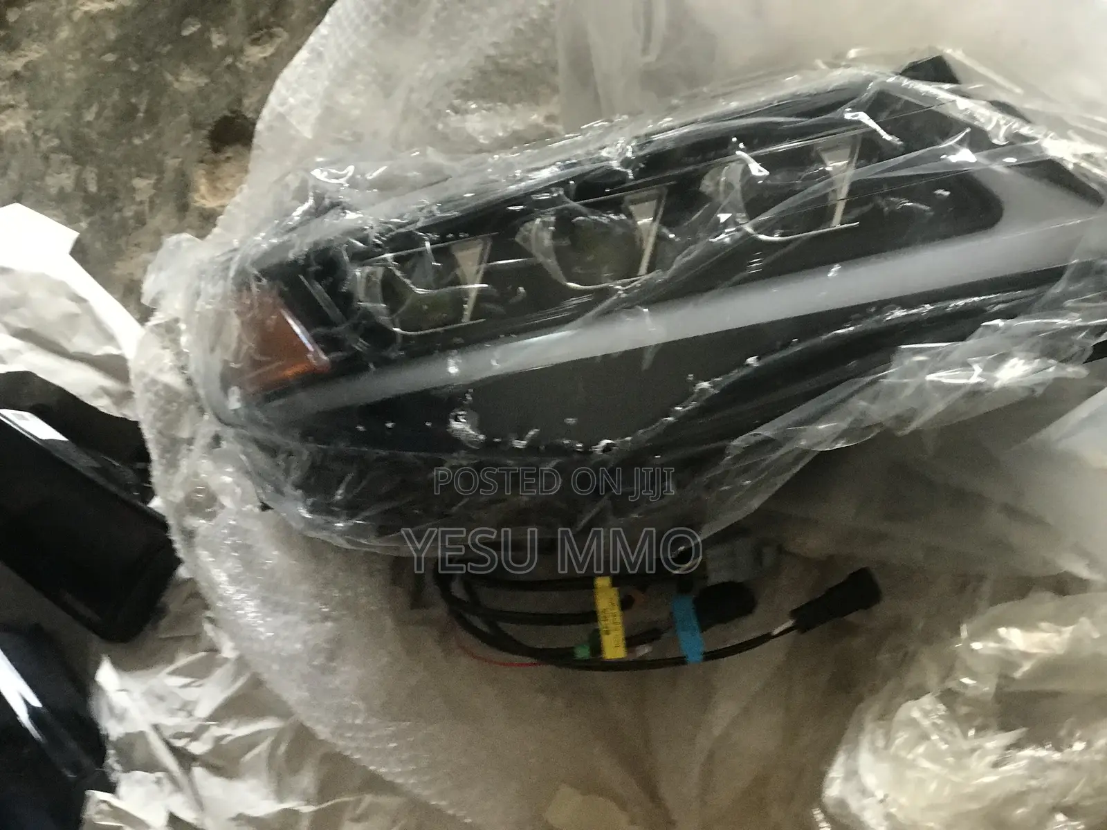 Camry Spider 2012 Spec Headlight