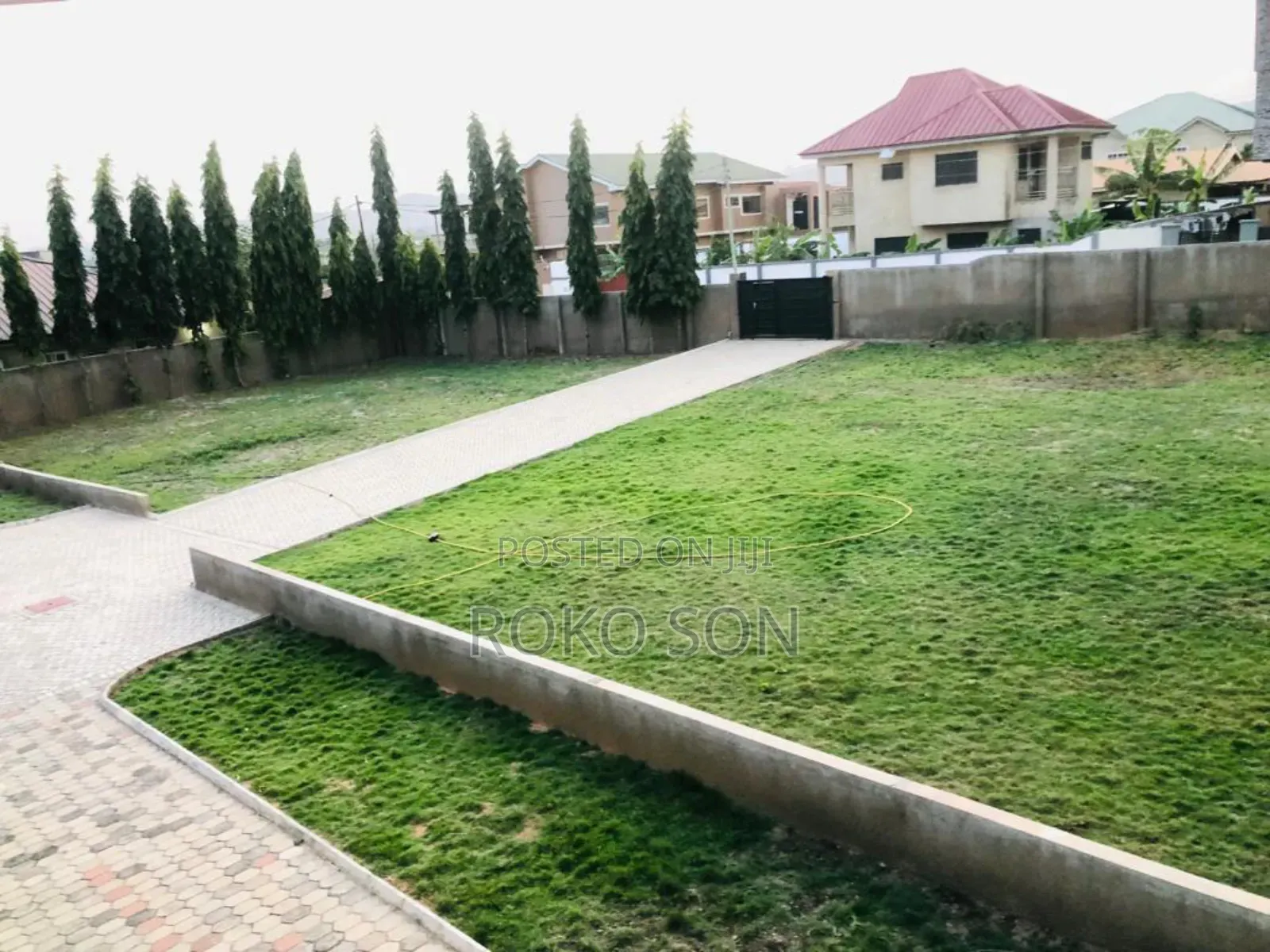 4bdrm Duplex in Dr Roko, Accra Metropolitan for sale