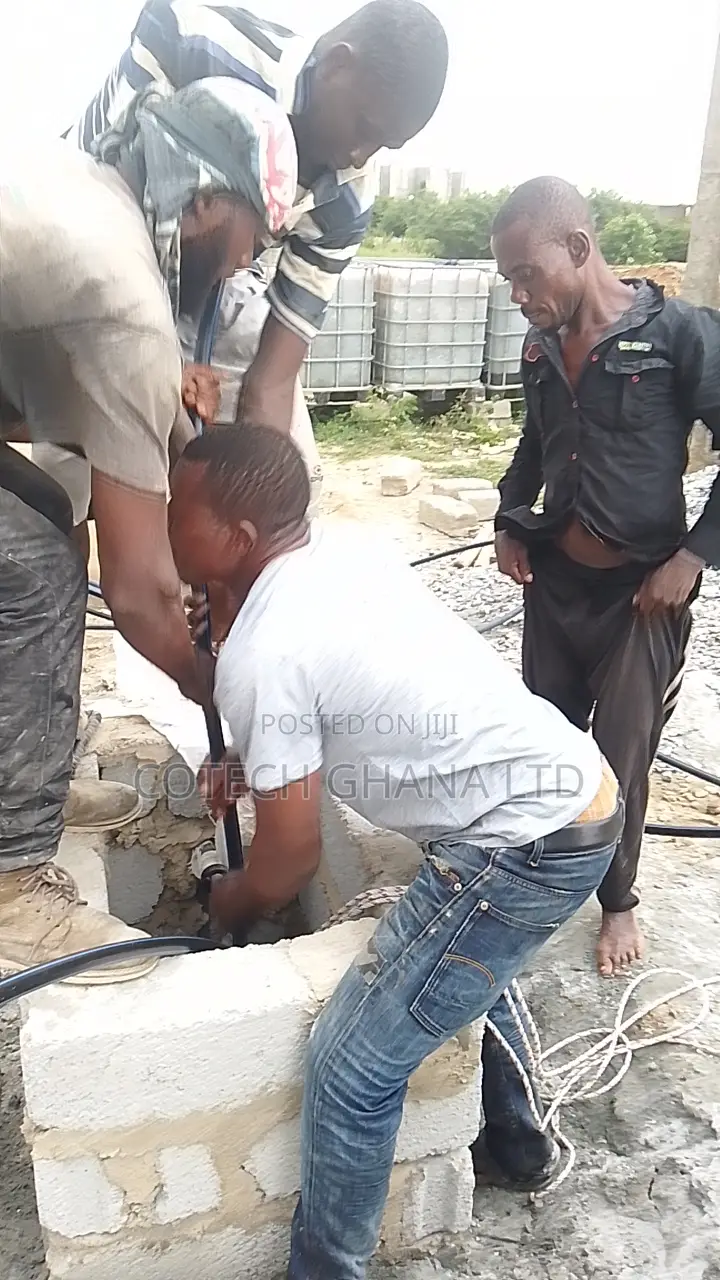 Locked Borehole Pump Pullers