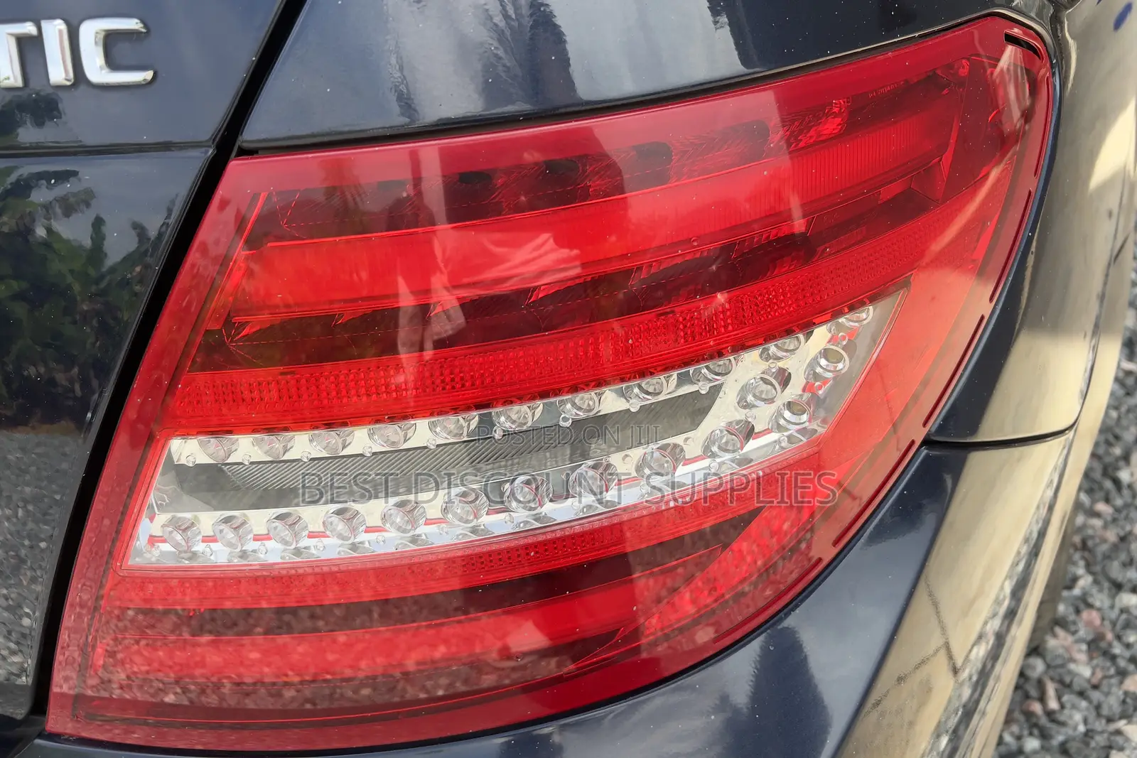 W204 C250/C300 Mercedes Benz Tail Lights Pair