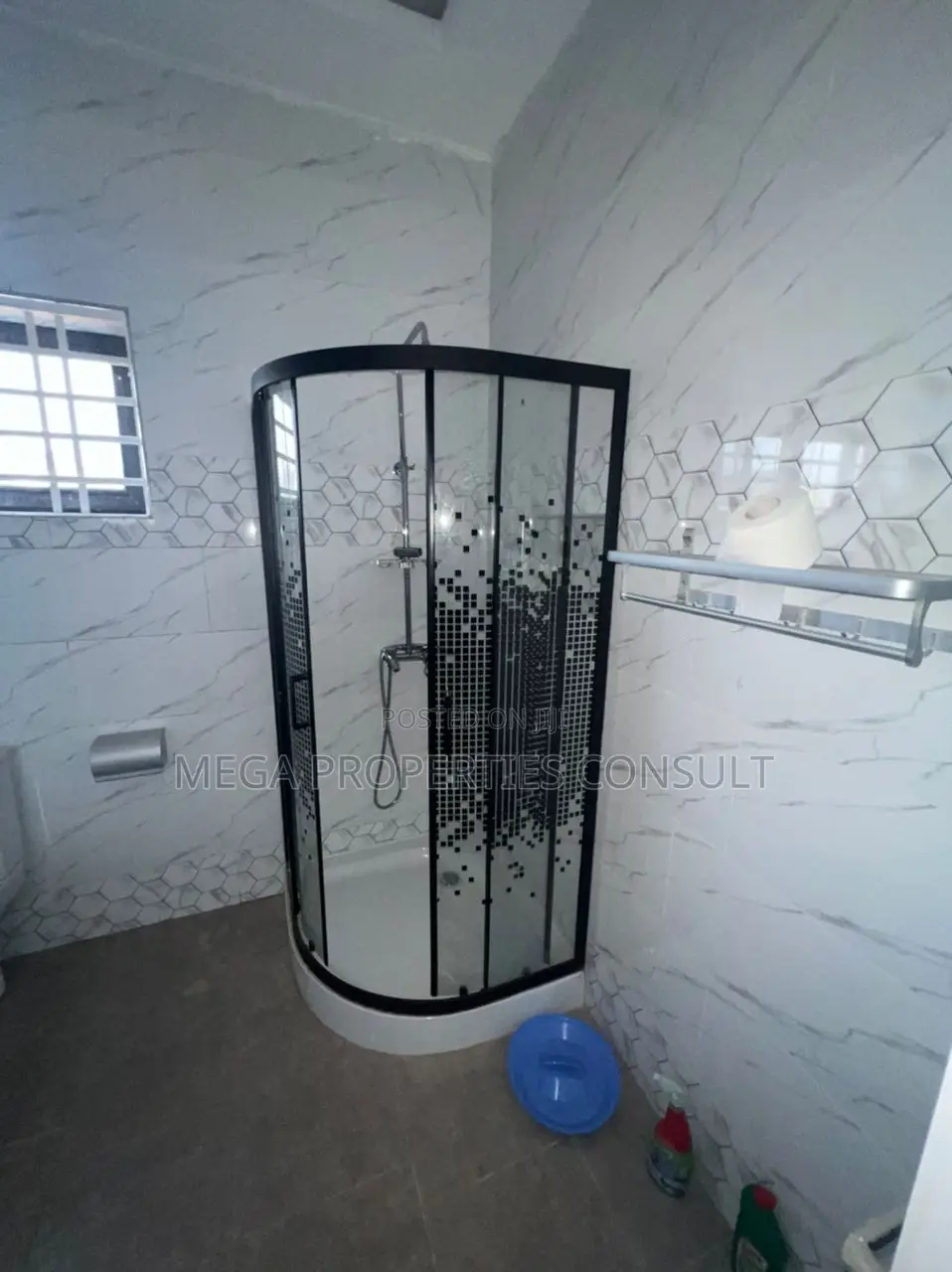 4bdrm House in Achimota for sale