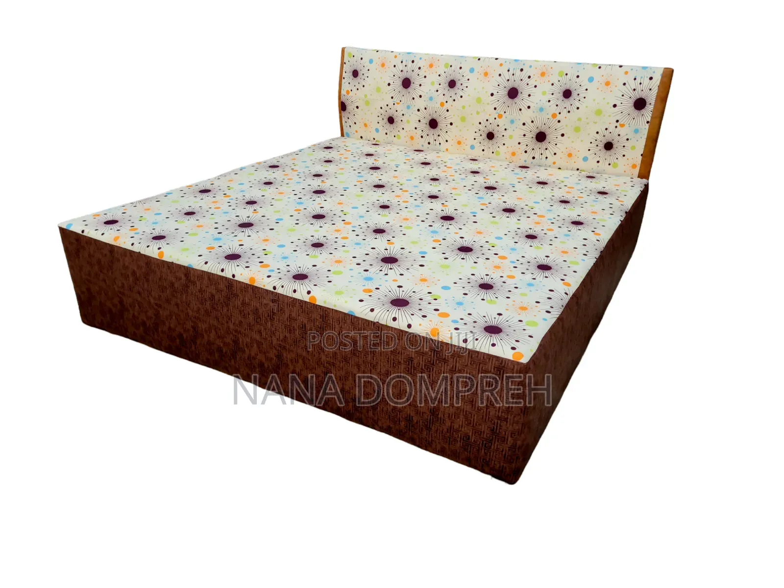 Inbuilt Queen Size Bed
