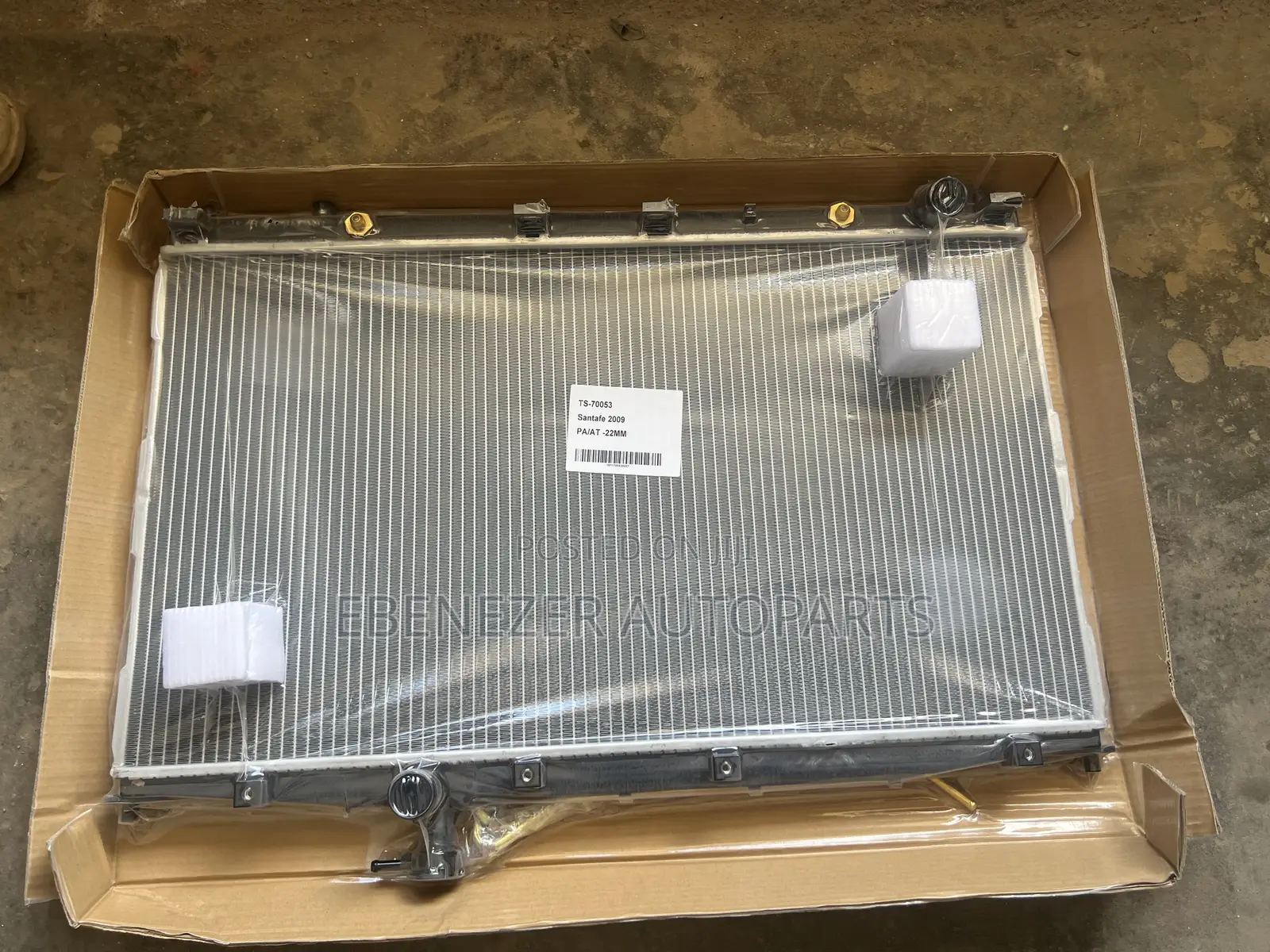 Hyundai Santafe 2007,2008,2009,2010 Radiator Tank