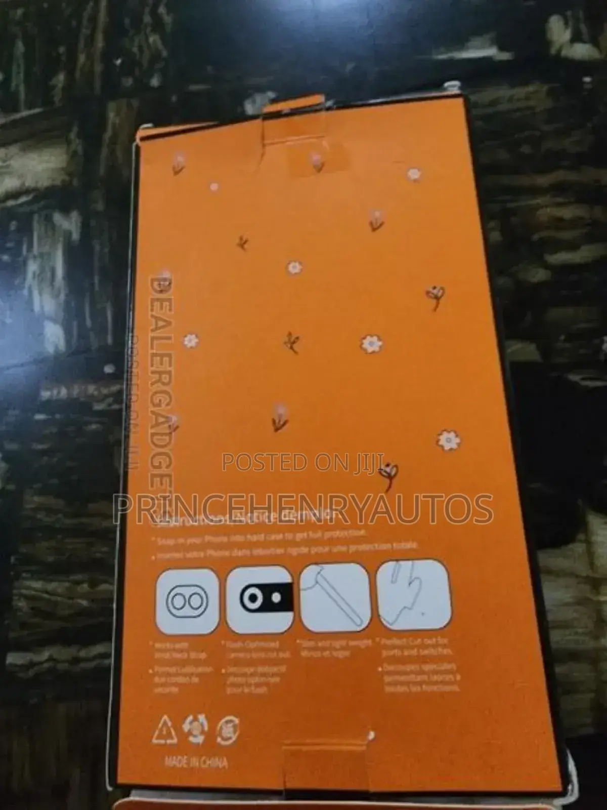 Shorogyt Heart Case for Samsung S22 + Tempered Glass