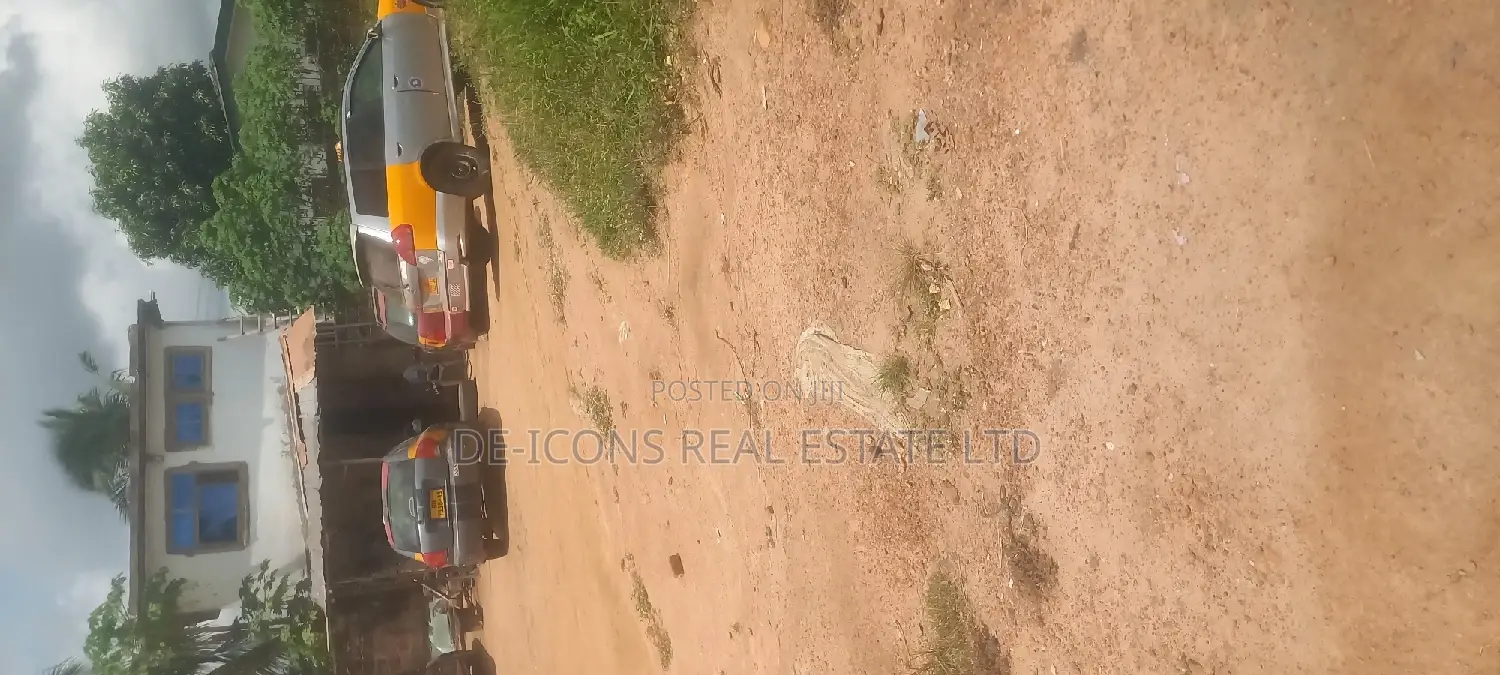 Roadside / Commercial Land in Kasoa Near Ofaakor for Sale
