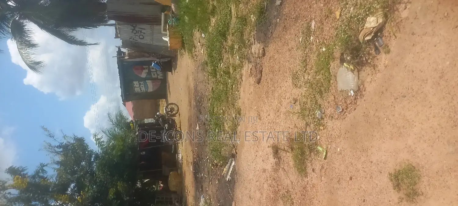 Roadside / Commercial Land in Kasoa Near Ofaakor for Sale