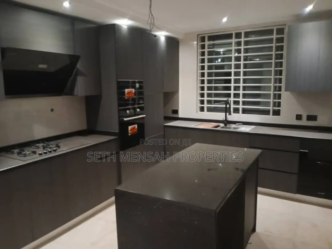 4bdrm House in Skm, Ashomang Estate for sale