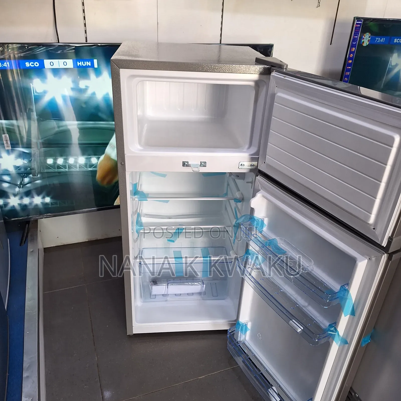 Diamond Silver Colour Pearl 95lts Double Door Fridge/Frezer