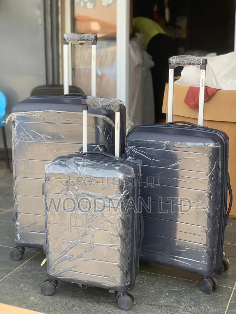 3 Set Traveling Bag/ Luggage Bags