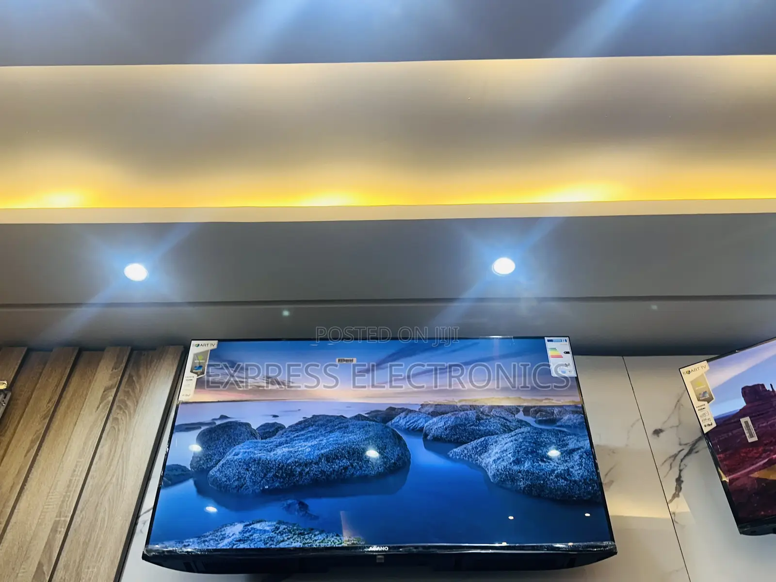 Asano FHD Satellite Digital Television 43”