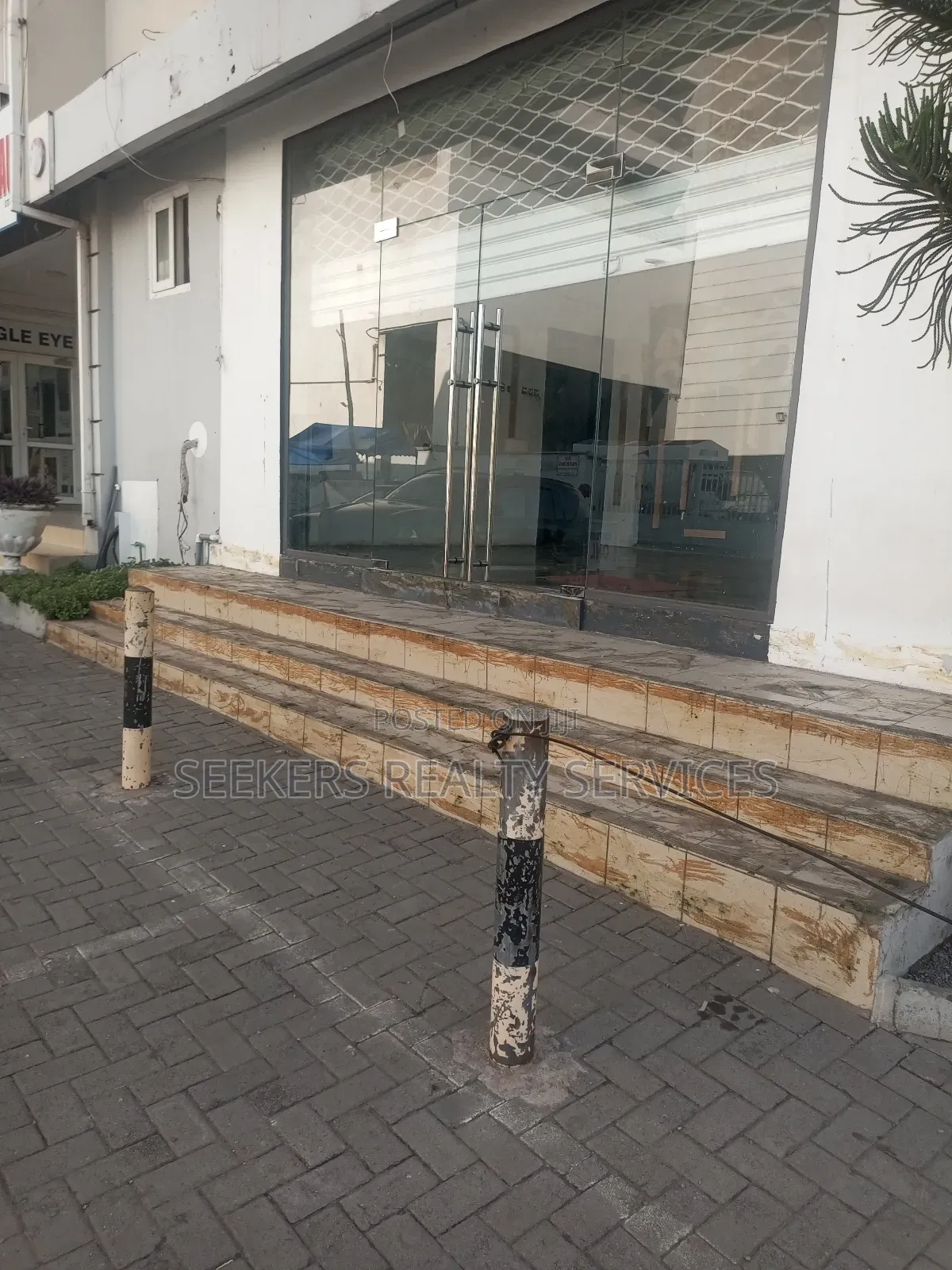 Shop for Rent at Osu Around Francis Hotel