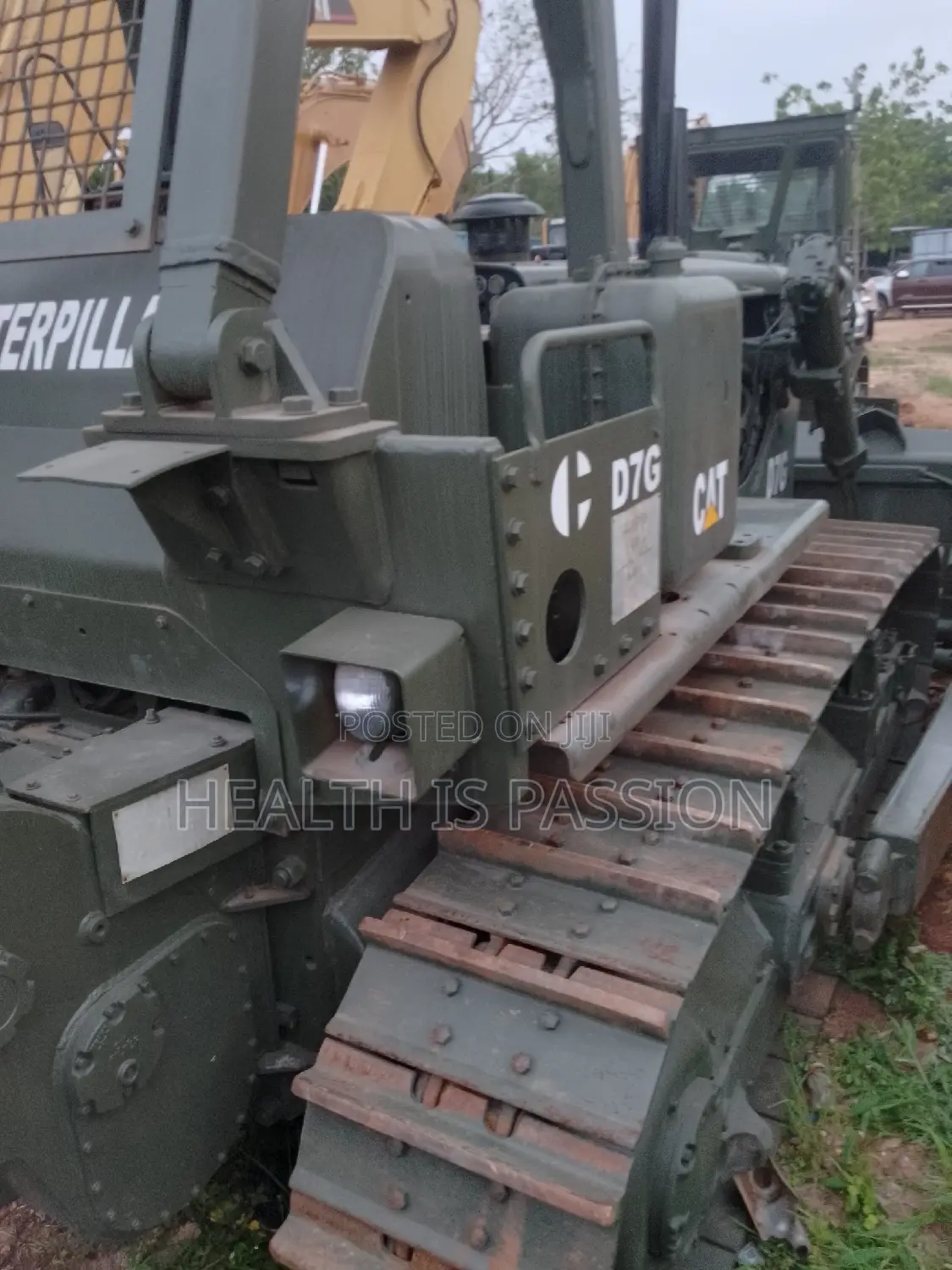 Almost New Dozer CAT D7G , With Hunch Full Air-Condition for Sale Only
