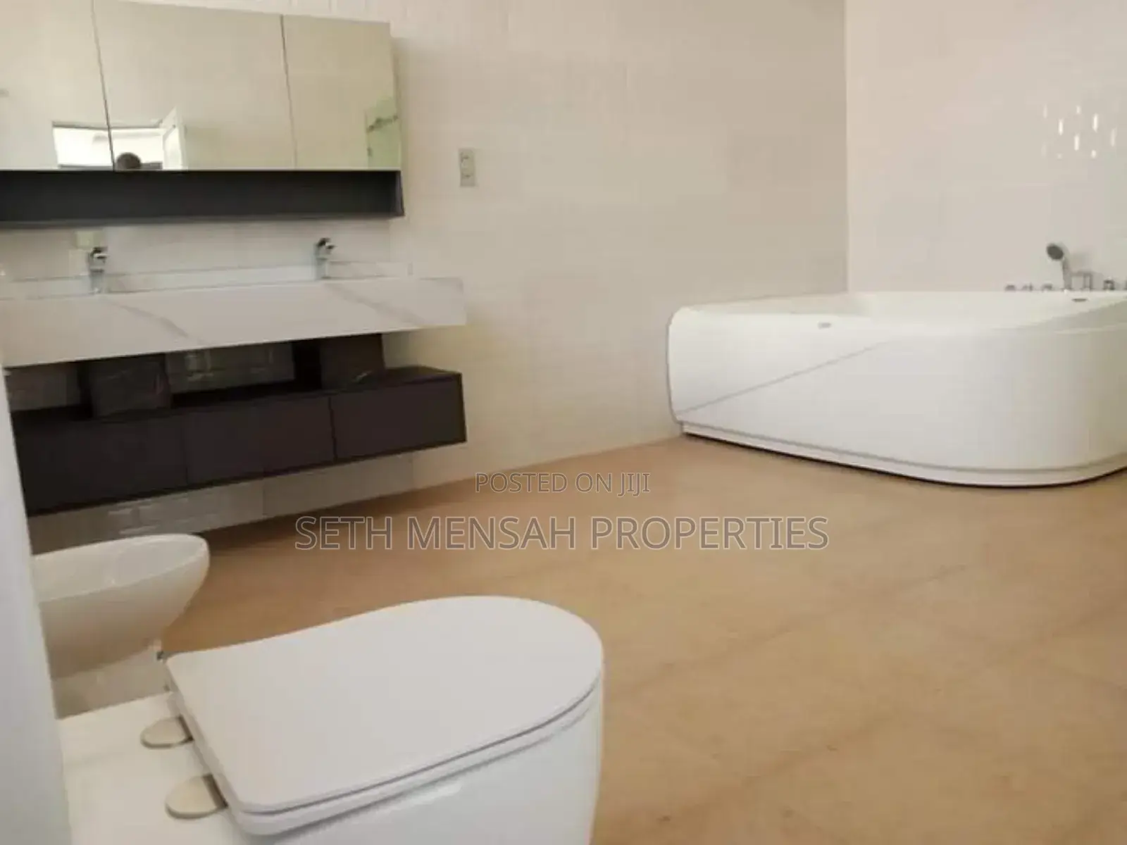 4bdrm House in East Legon for sale
