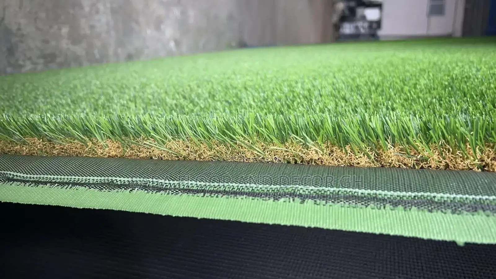 Brownish/Green Artificial Grass.