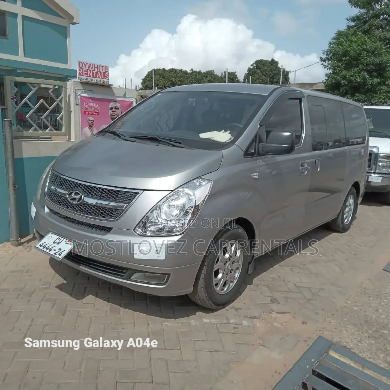 Car Rentals- 11 Seats Bus for Rent in Ghana Hyundai H1