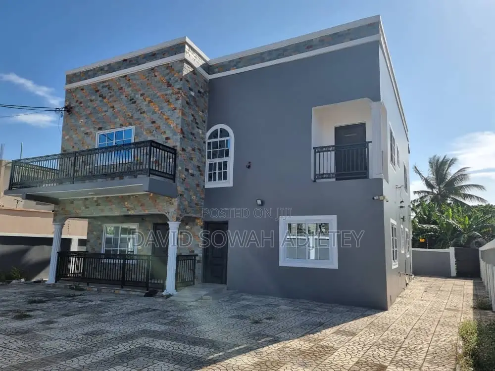 3bdrm House in Bushroad, Teshie for rent