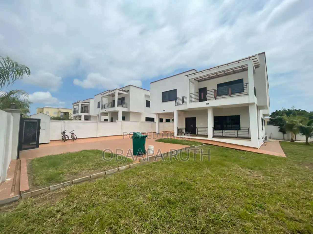 4bdrm House in East Legon Hills, School Junction for rent