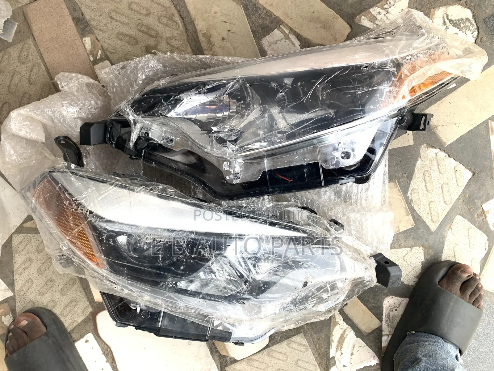 Corolla 2014-2015 Headlight Pair