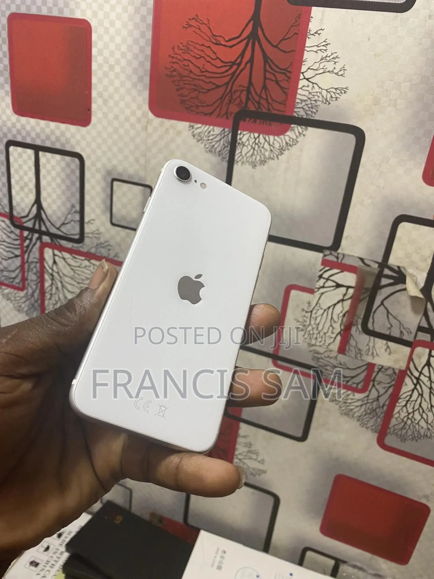 New Apple iPhone SE (2020) 64 GB White