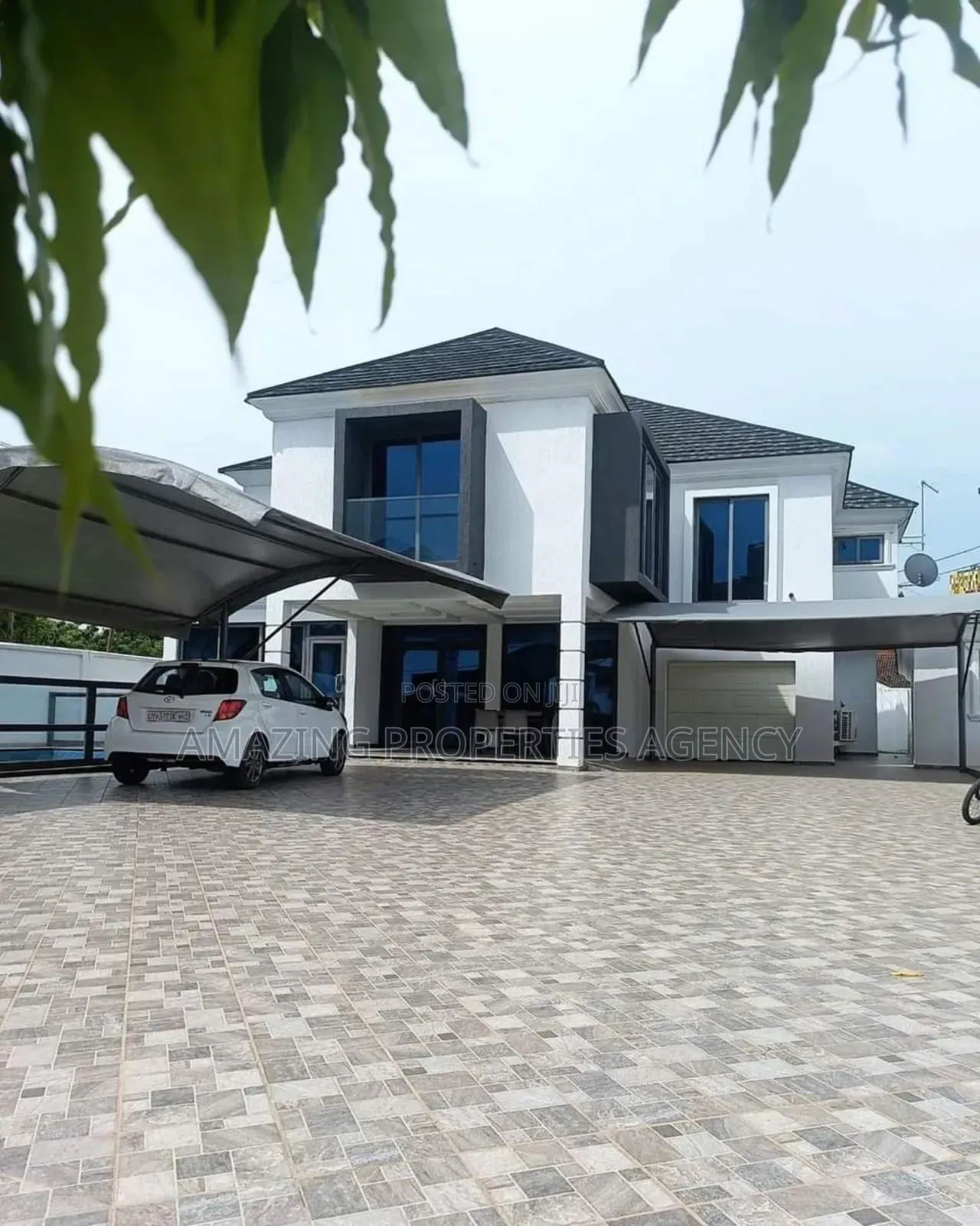 7bdrm House in Airport Residential Area for rent
